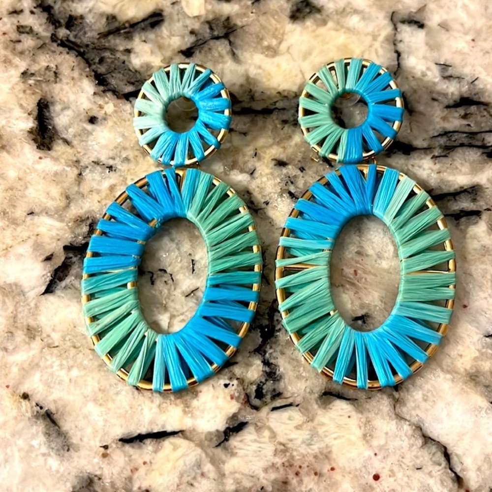 Elegant Blue and Green Woven Earrings - Picture 2 of 4